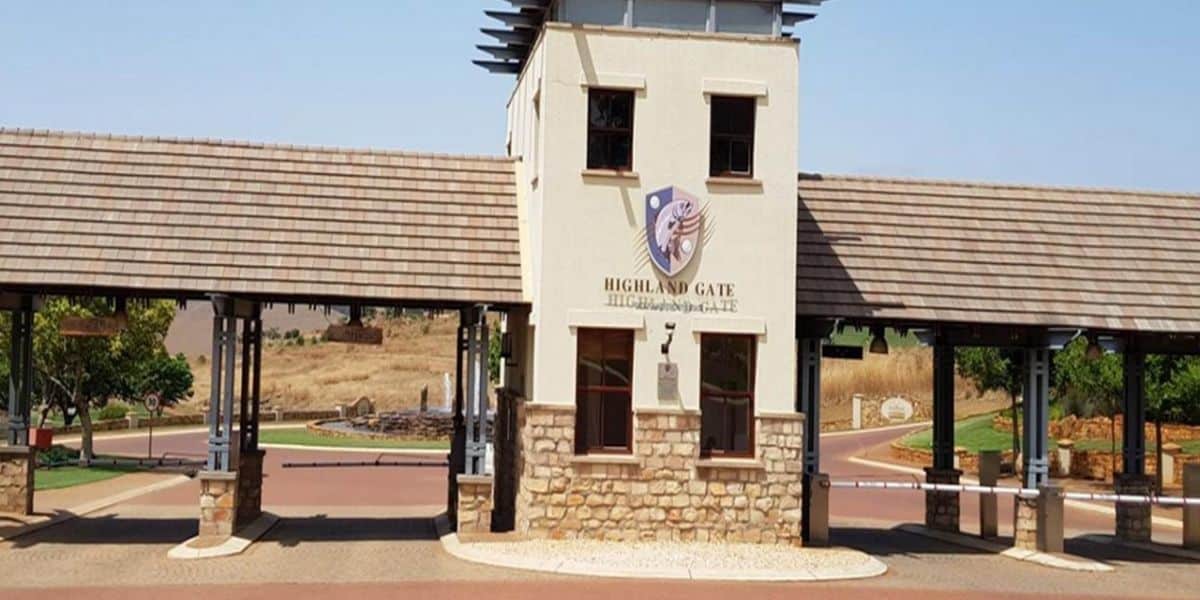 Highland Gate Golf Course Entrance 1