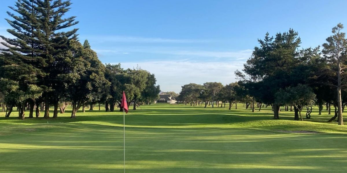 Royal Cape Golf Course – 4