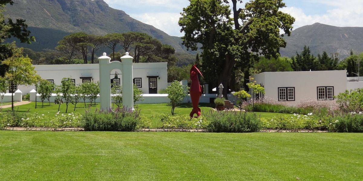 Steenberg Hotel Outside